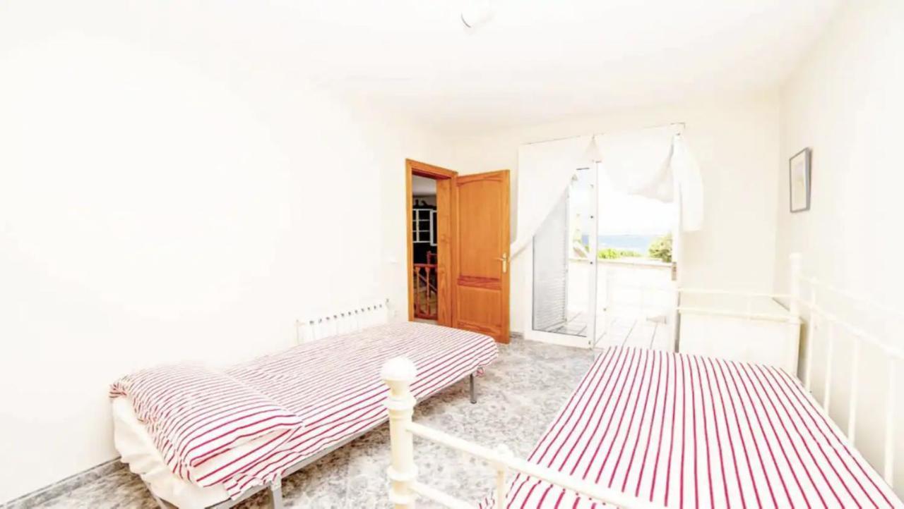 Villa With Pool In Cala Blanca With Sea Views 桑坦德利亚湾 外观 照片
