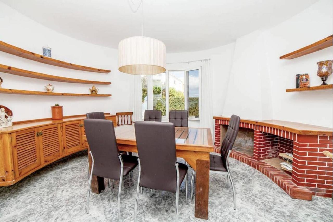 Villa With Pool In Cala Blanca With Sea Views 桑坦德利亚湾 外观 照片